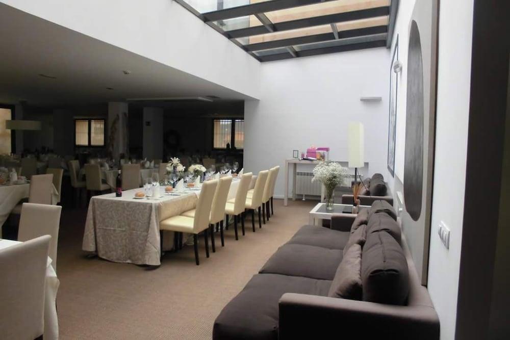 Hospedium Hotel Convento De Santa Ana Atienza Buitenkant foto